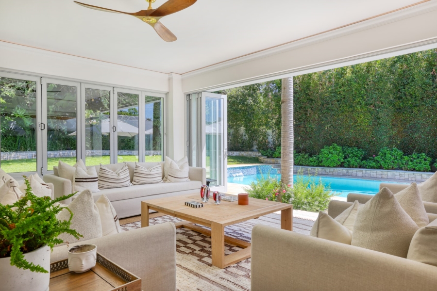 5 Bedroom Property for Sale in Constantia Western Cape